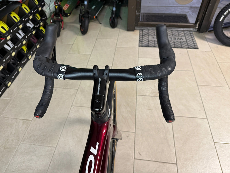 Load image into Gallery viewer, 2025 De Rosa Idol 105 Di2 Disc De Rosa
