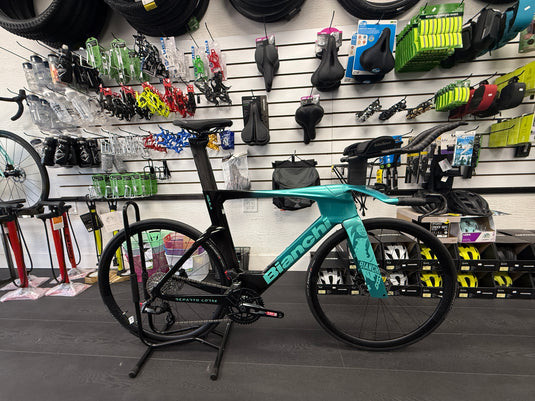2026 Bianchi Aquila Disc Tri Rival AXS - Triathlon Bike