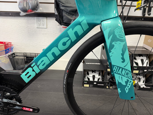 2026 Bianchi Aquila Disc Tri Rival AXS - Triathlon Bike