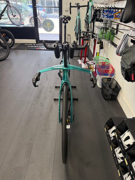 2026 Bianchi Aquila Disc Tri Rival AXS - Triathlon Bike